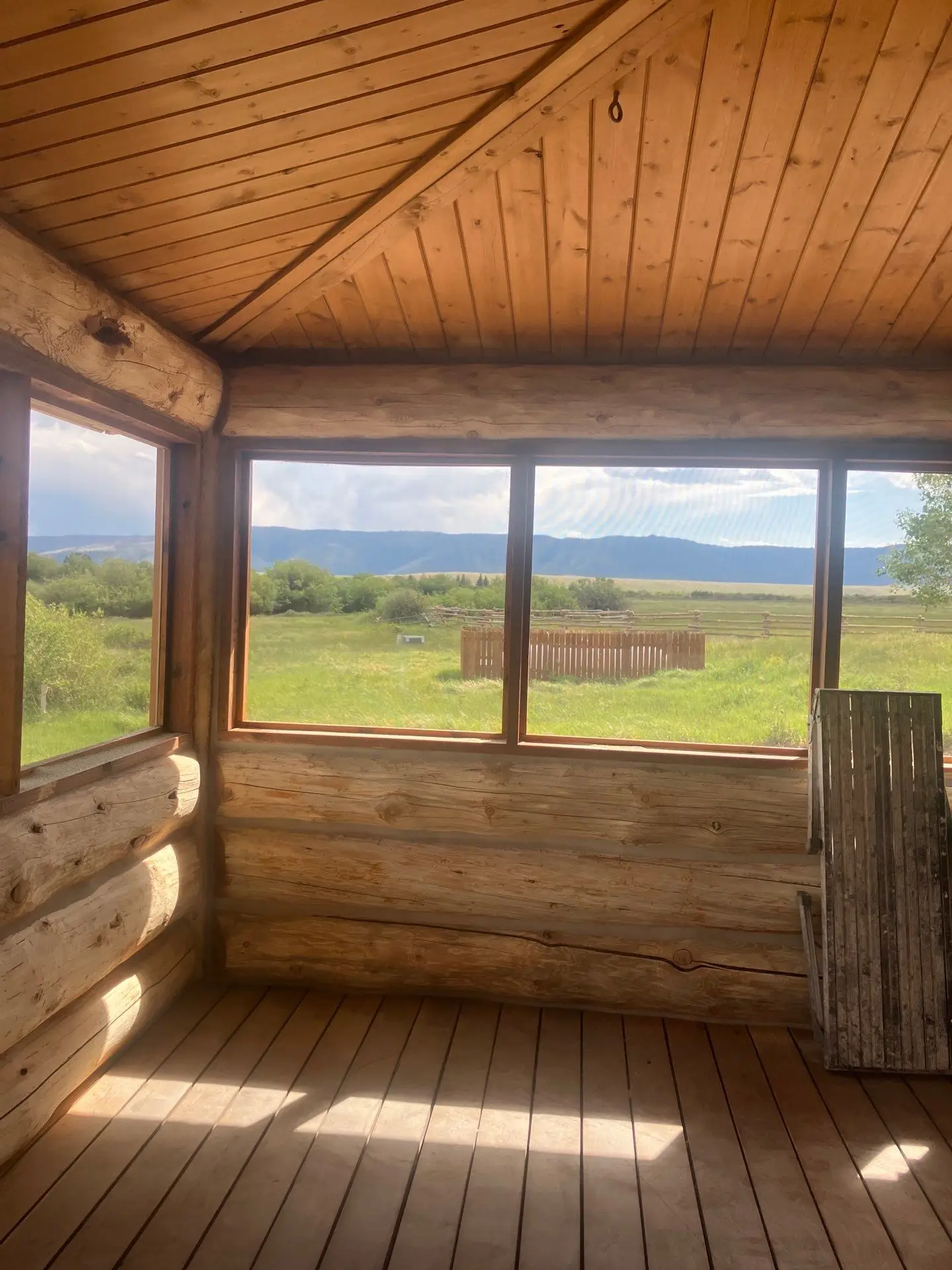 Log Home Staining Services in Wyoming