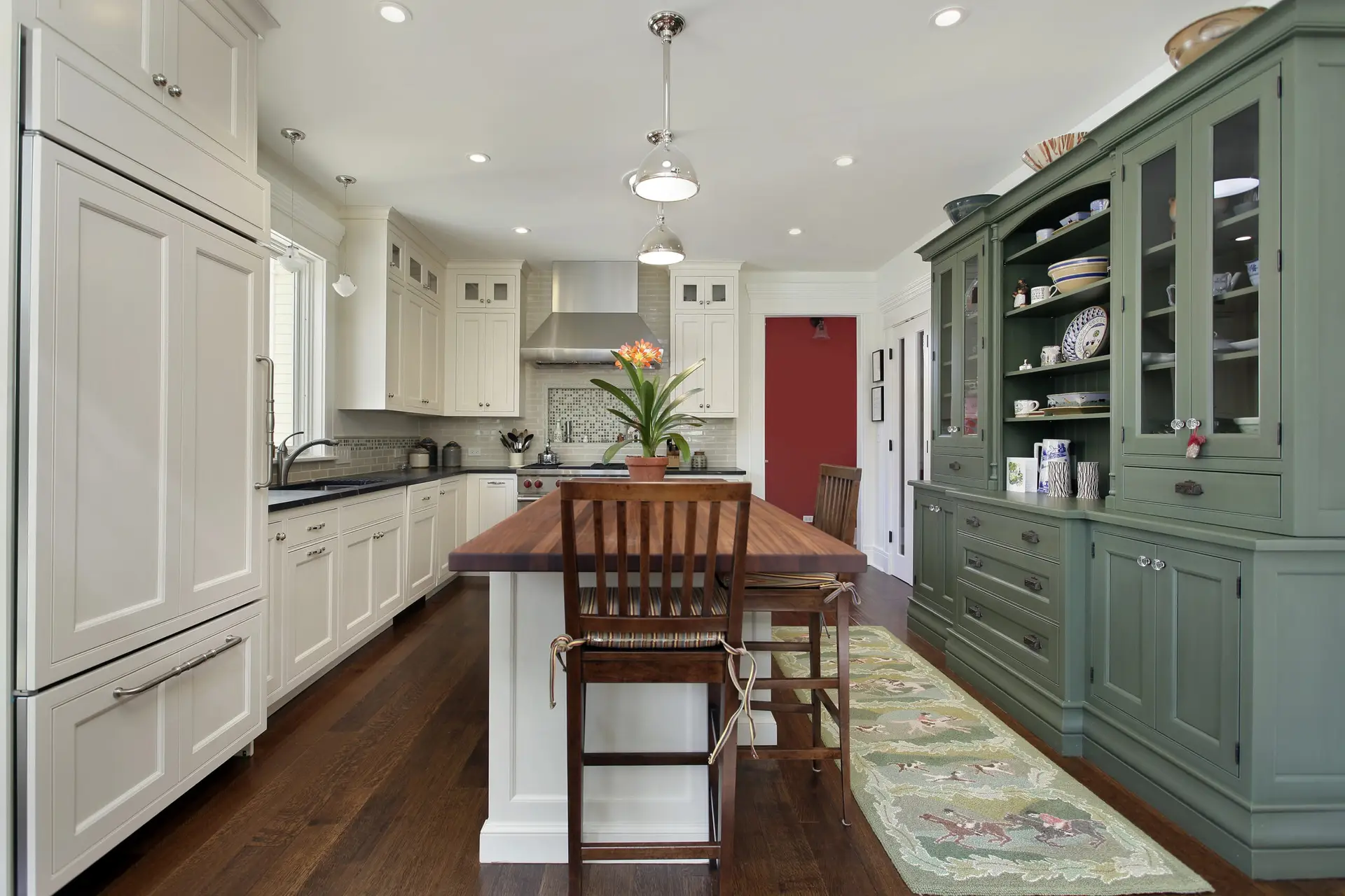 Cabinet Painting Services in Wyoming